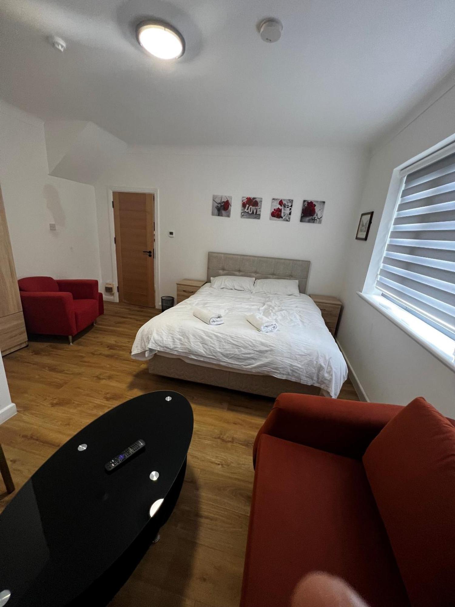 The Barrington Hotel New Barnet Extérieur photo