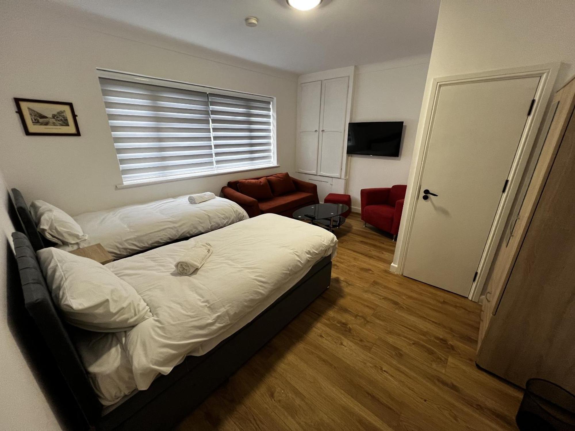 The Barrington Hotel New Barnet Extérieur photo